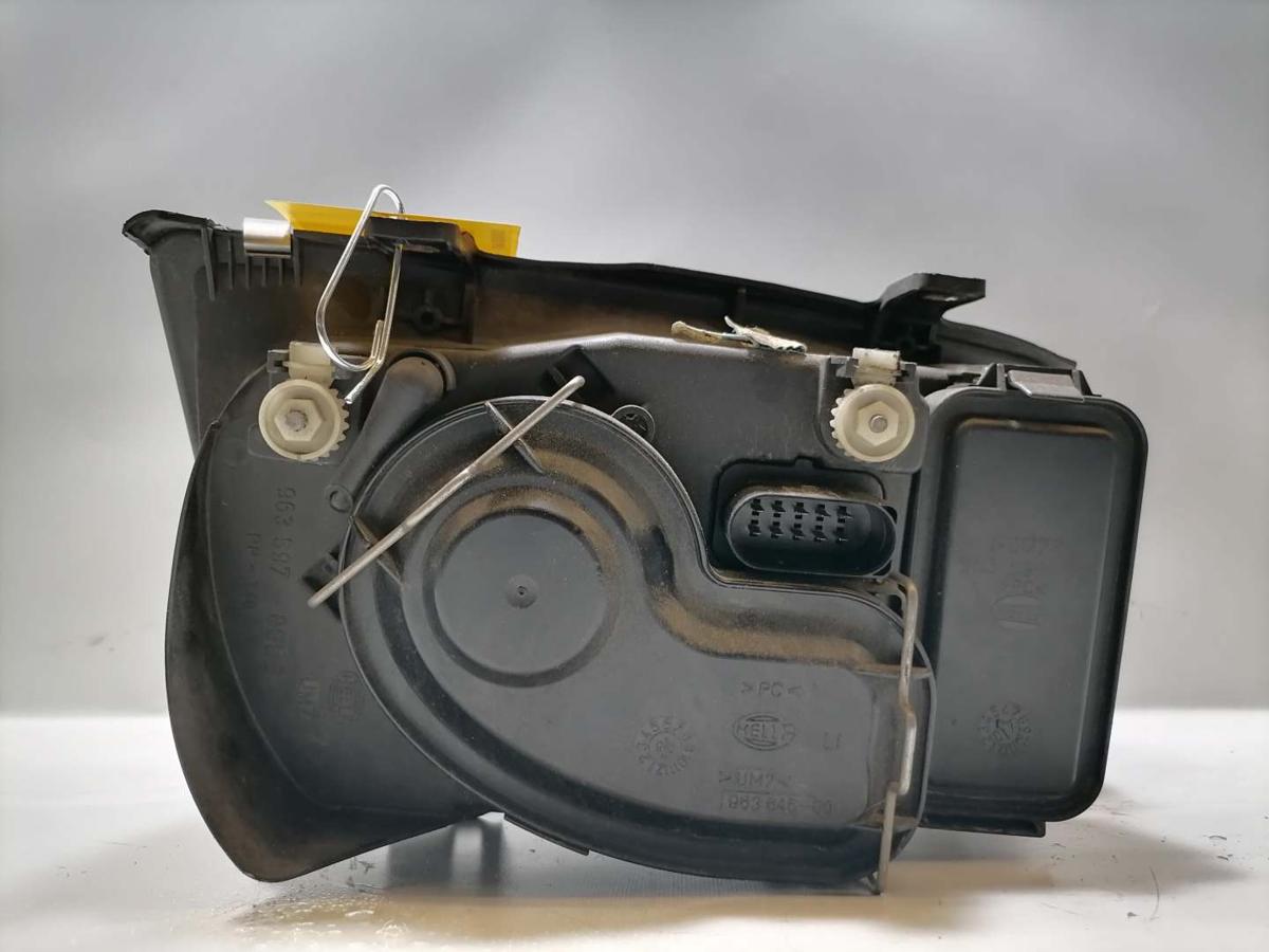 VW Bora original Scheinwerfer vorn links Halogen mit integriertem Nebelscheinwerfer Bj.2000